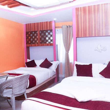 Om Tandoori Hotel 카트만두 외부 사진